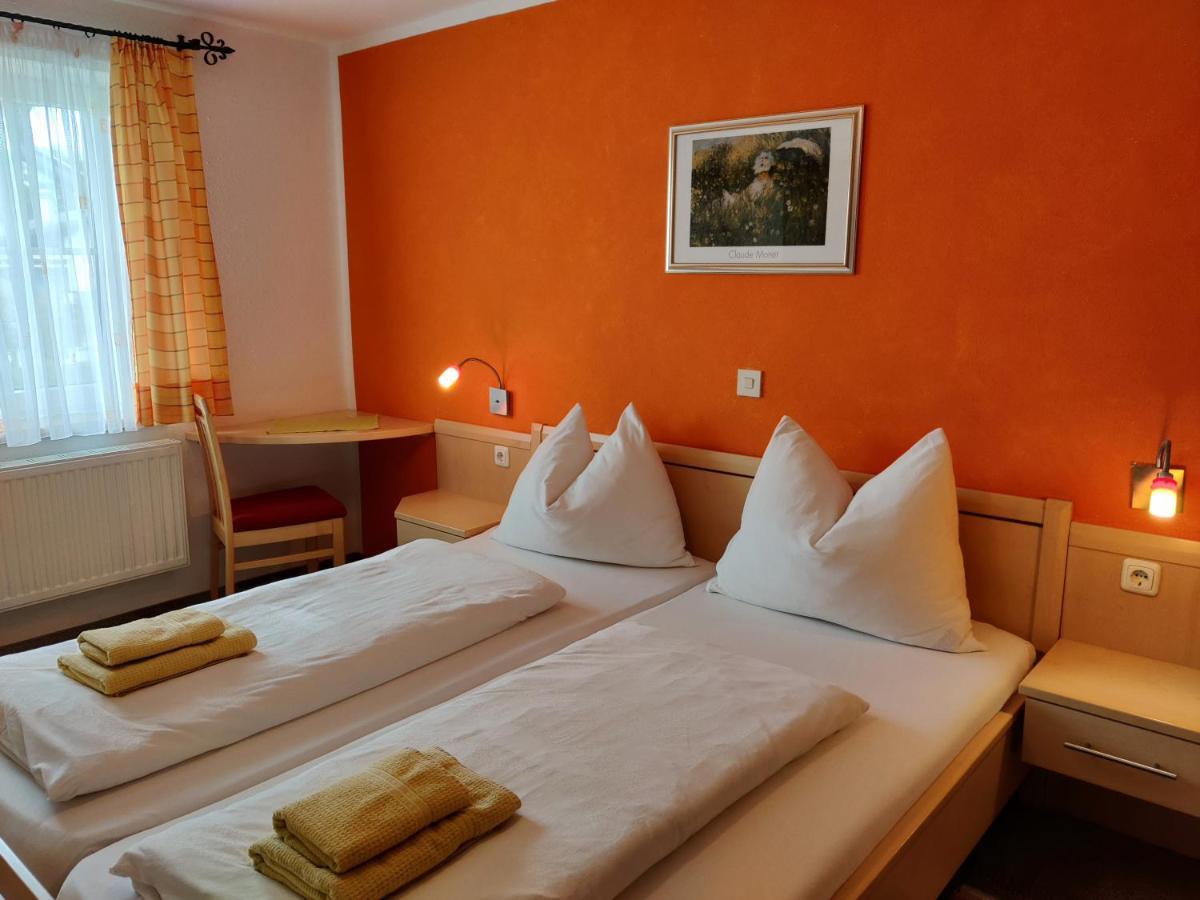 Pension Holzapfel Санкт-Георген-им-Аттергау Экстерьер фото