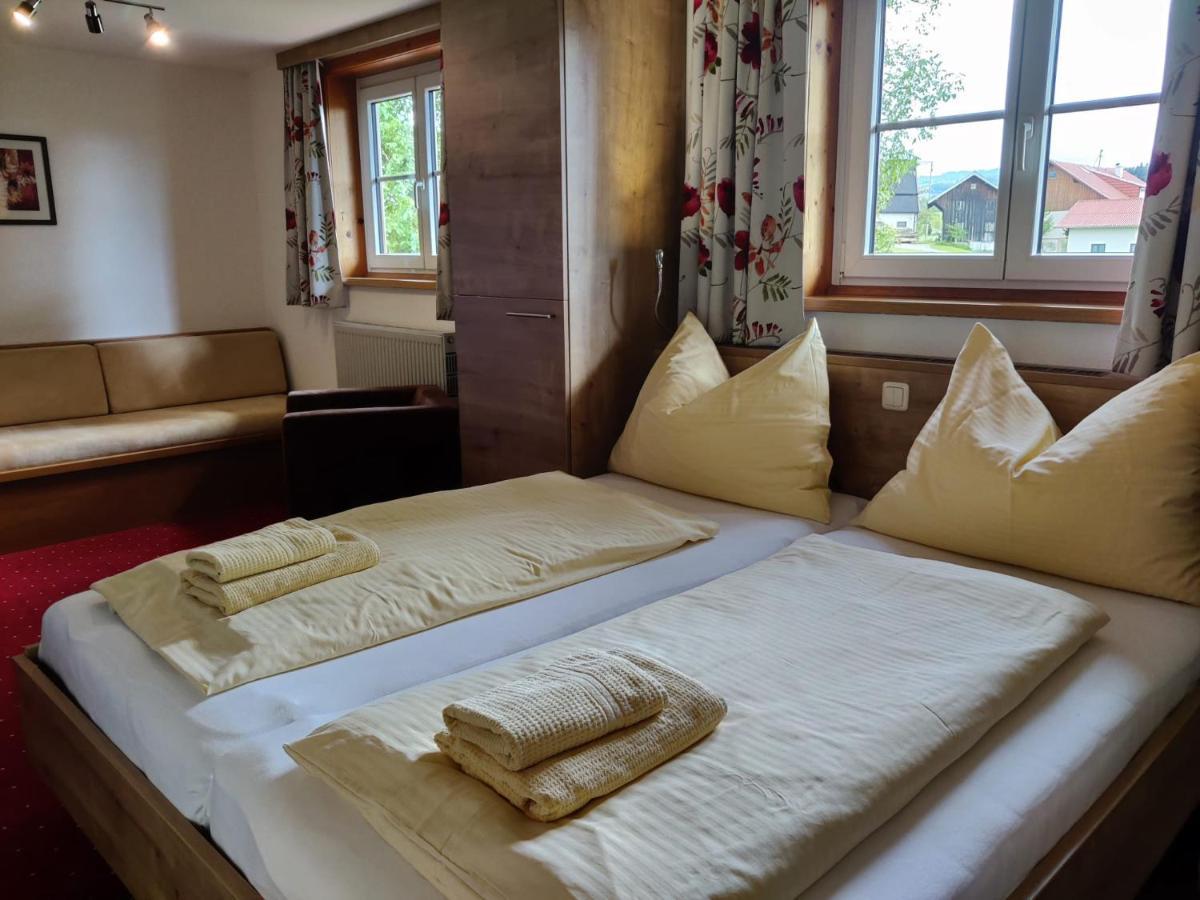 Pension Holzapfel Санкт-Георген-им-Аттергау Экстерьер фото