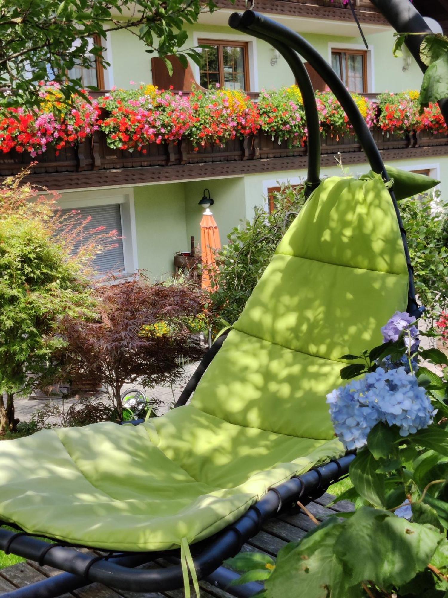 Pension Holzapfel Санкт-Георген-им-Аттергау Экстерьер фото